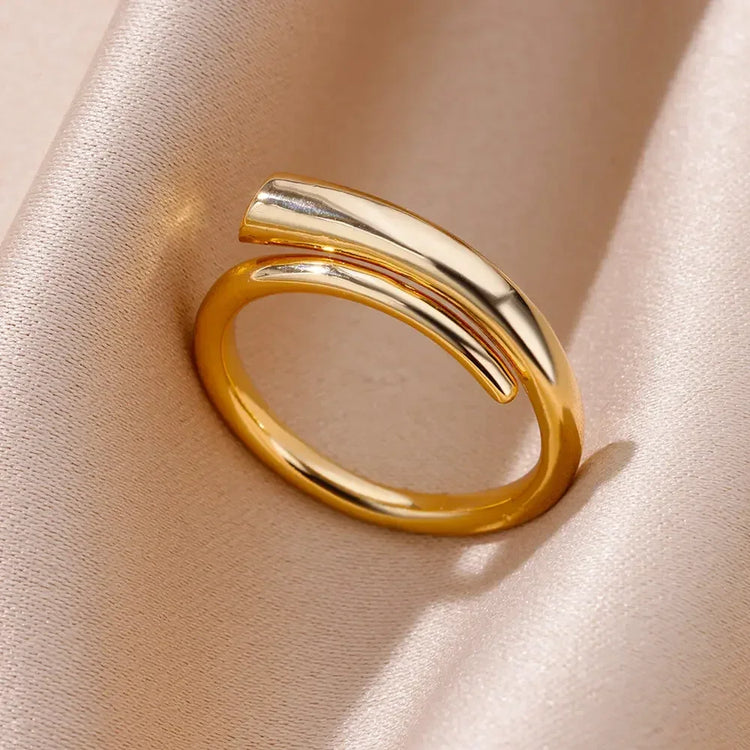 Tidal Vibes Gold Heart Stainless Steel Ring Women