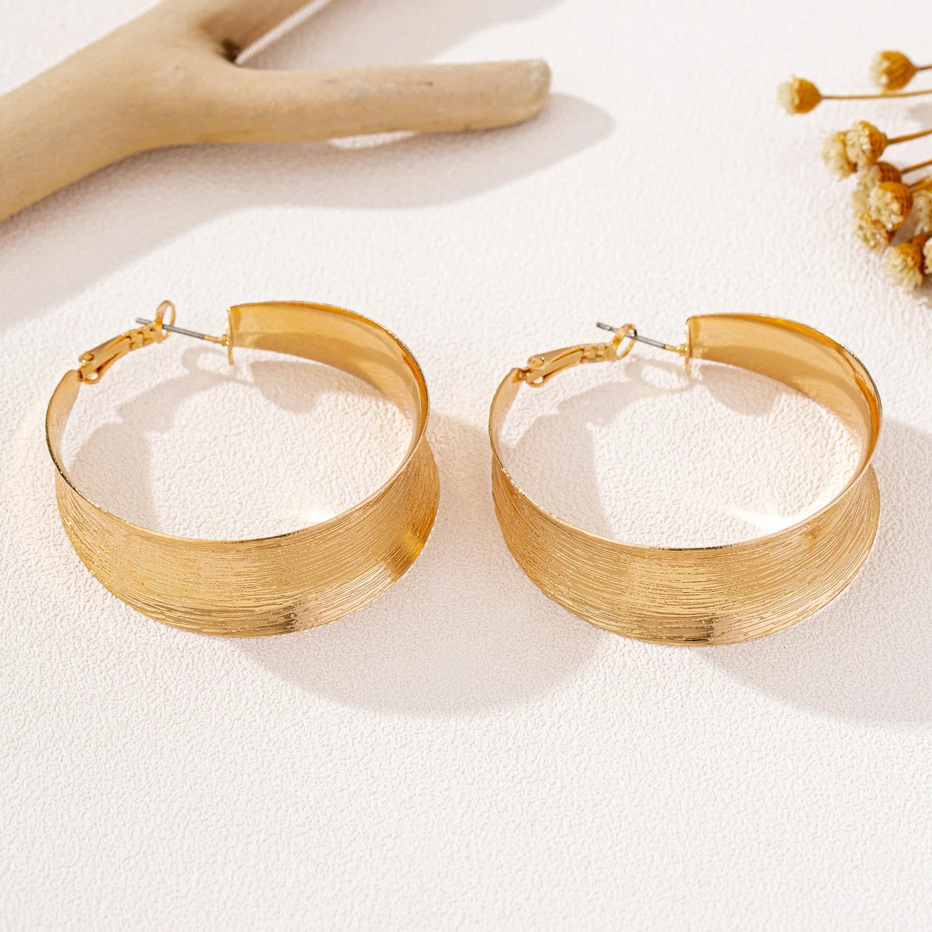 Tidal Vibes Simple Brushed Finish Earrings Women