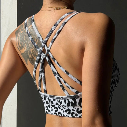 Seamless Sports Bra Breathable Crisscross Back Hollow Front Padded Cups Leopard Print Light Support Gym Yoga Activewear Crop Top