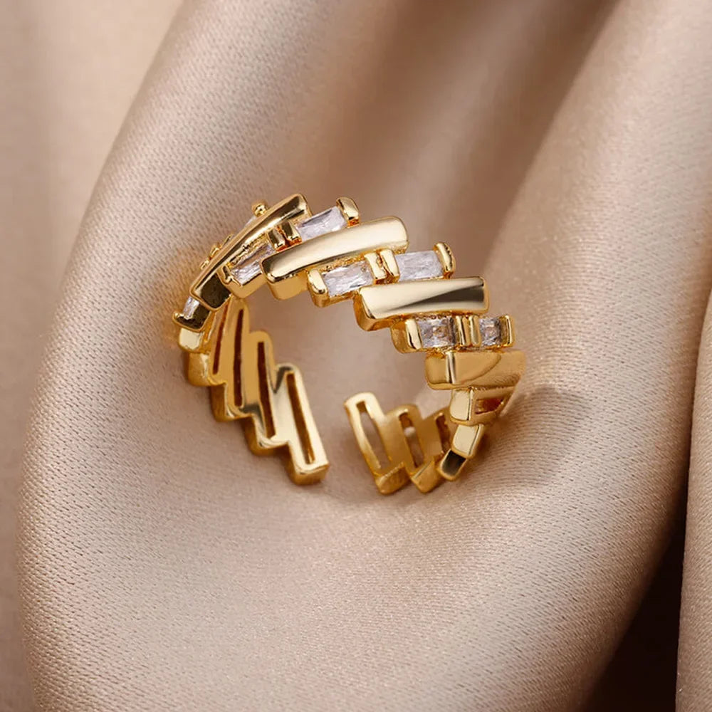 Tidal Vibes Gold Heart Stainless Steel Ring Women