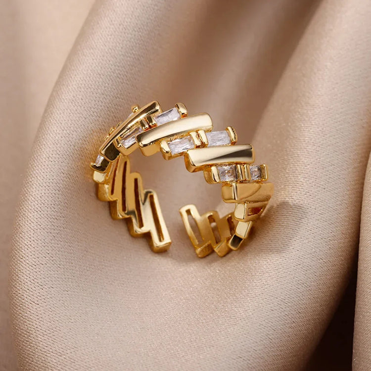 Tidal Vibes Gold Heart Stainless Steel Ring Women