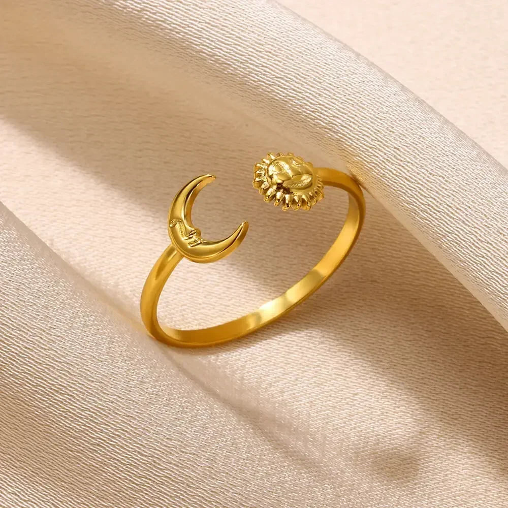 Tidal Vibes Gold Heart Stainless Steel Ring Women