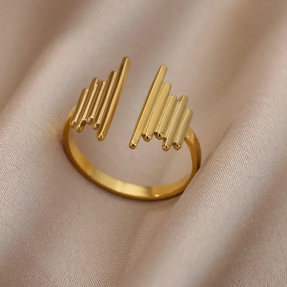 Tidal Vibes Gold Heart Stainless Steel Ring Women